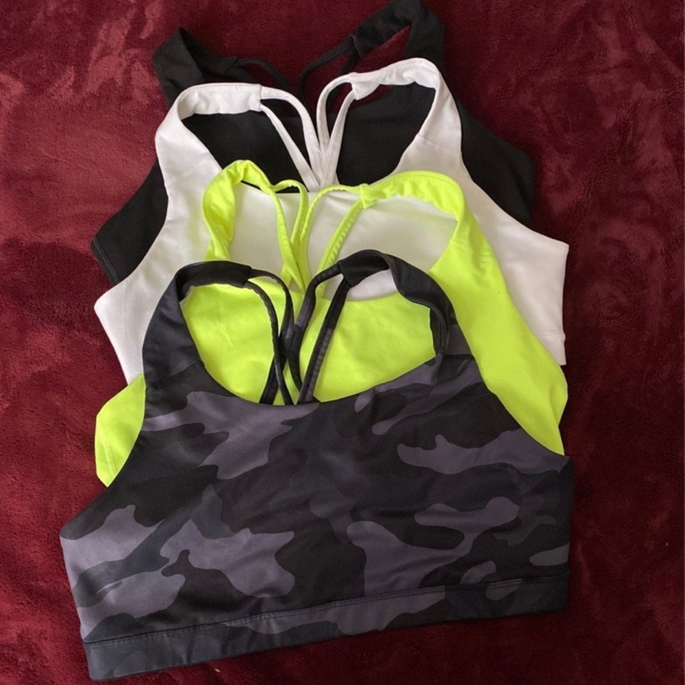 Old Navy Medium Support PowerPress Strappy Sports Bra
